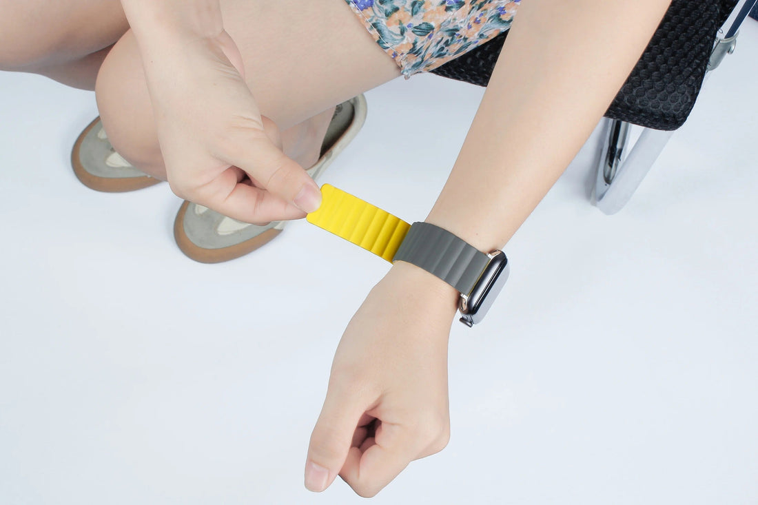 Apple Watch DuoColor Flip Band